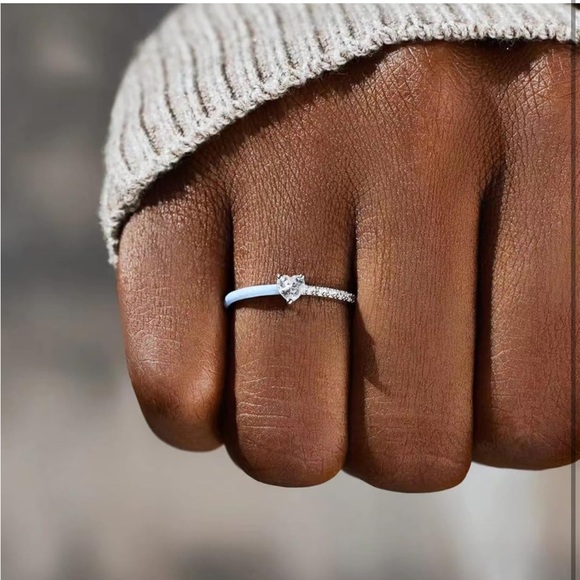 Best Bitches Ring Cubic Zirconia Heart, Self Love, Adjustable Best Friend Ring - Picture 4 of 6